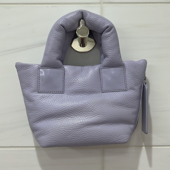 Kara | NWOT Lavender Pebble Leather Mini Puff Bag - Picture 4 of 9